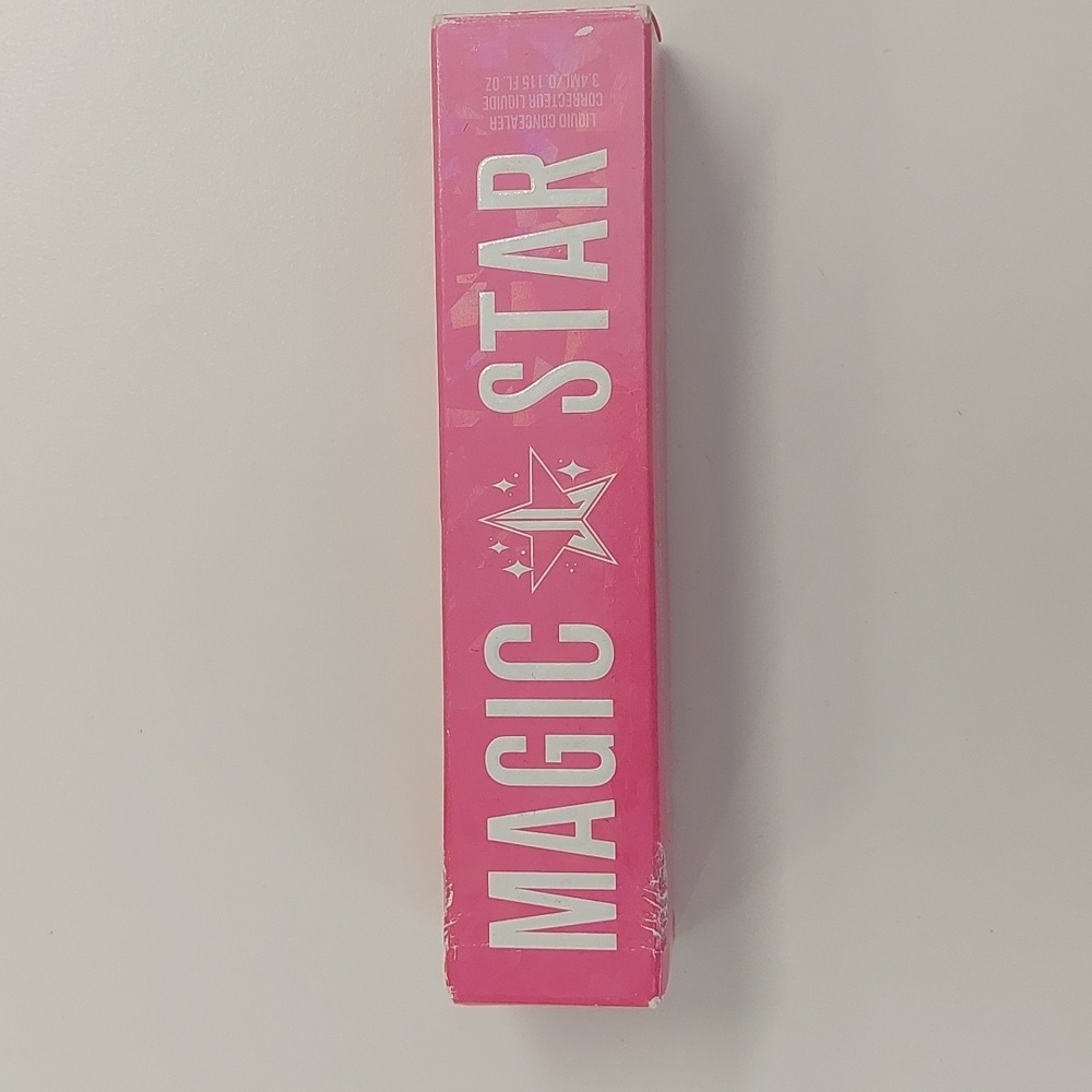 Jeffrey Star• Magic Star • liquid concealer